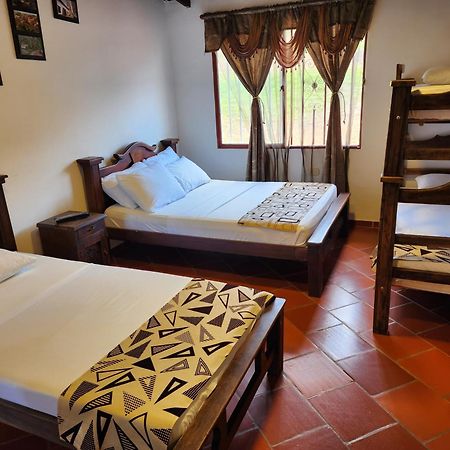 Hotel Campestre Palmas Del Zamorano San Gil Kültér fotó