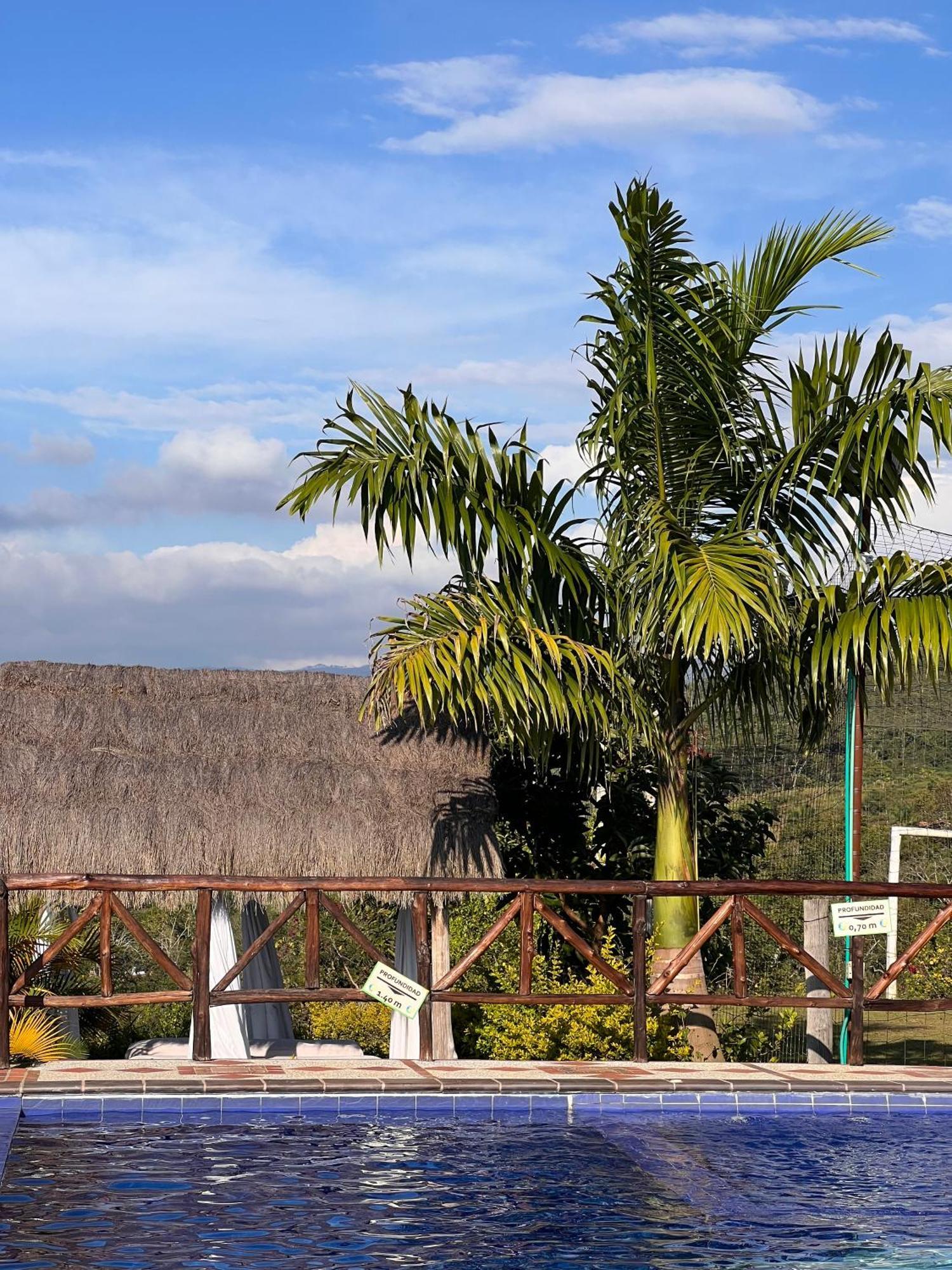 Hotel Campestre Palmas Del Zamorano San Gil Kültér fotó