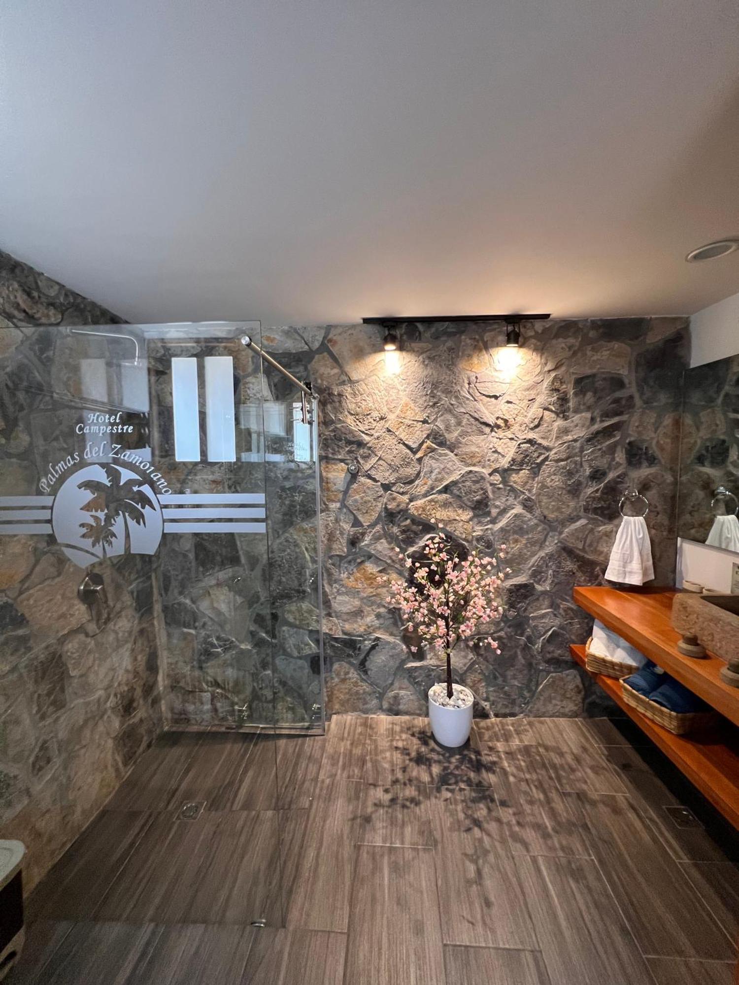 Hotel Campestre Palmas Del Zamorano San Gil Kültér fotó