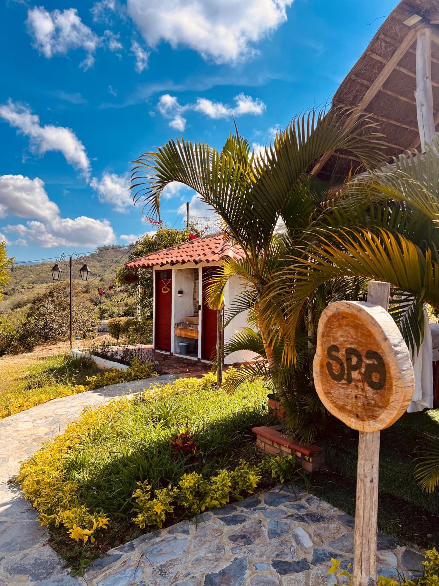 Hotel Campestre Palmas Del Zamorano San Gil Kültér fotó